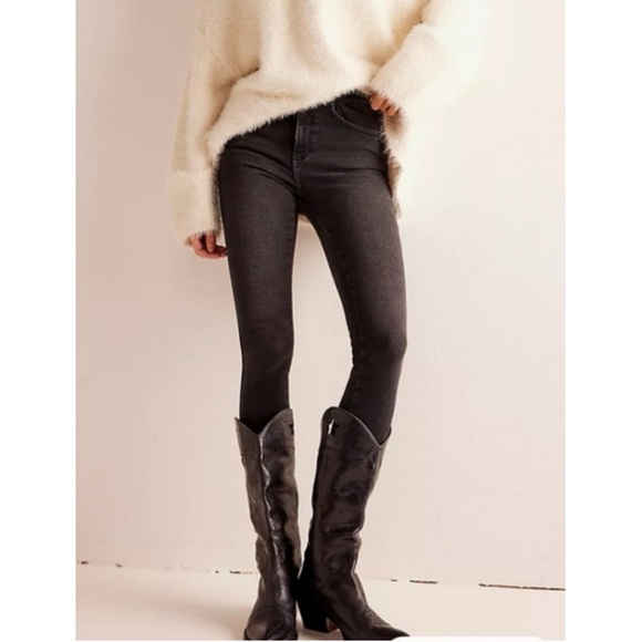 Free People Denim - Free People We The Free Raw Hem High Rise Jeggings